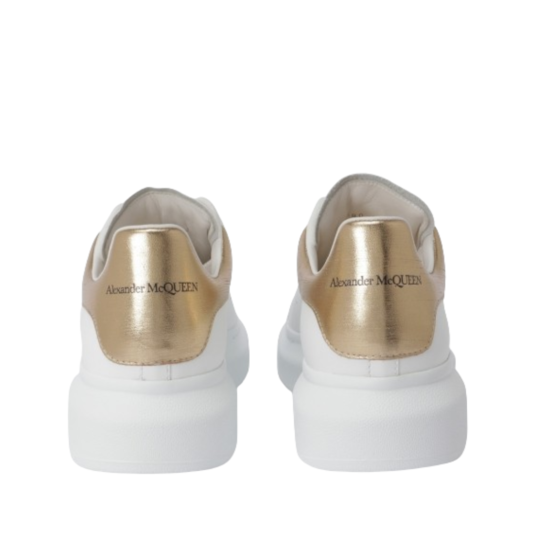 Sneakers Alexander Mcqueen cu accente aurii